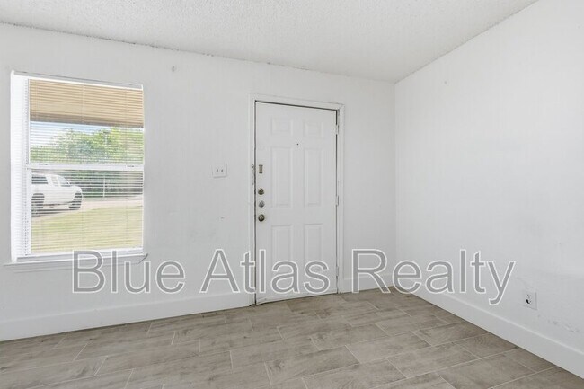 Foto del edificio - 5517 Wellesley Ave