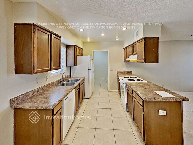 Foto del edificio - 1205 W Chilton St