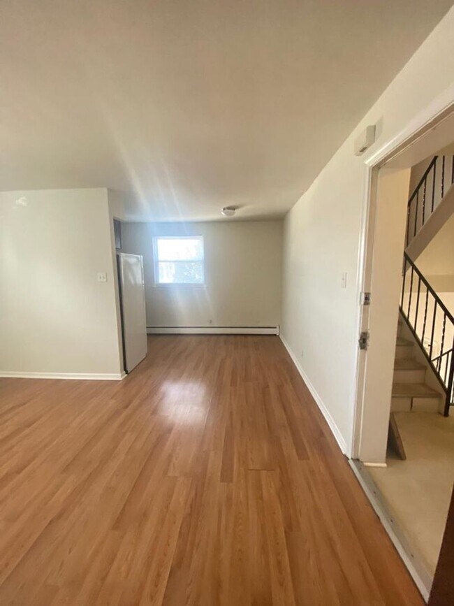 Photo - 5701 Tulip St Apartment