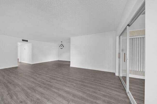 Foto del edificio - 4550 NW 4th St