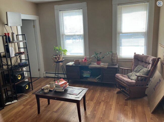 Building Photo - 3.0 bedroom in Cambridge Massachusetts 02141