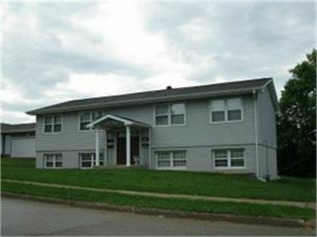 Building Photo - 3378 Foothill Rd