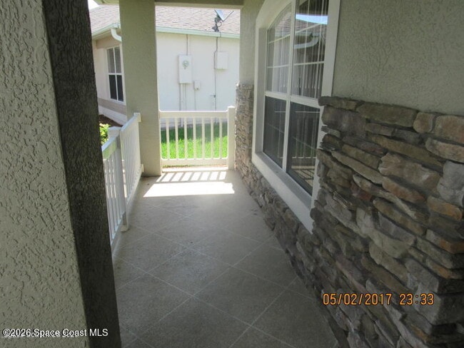 Building Photo - 1610 Lago Mar Dr