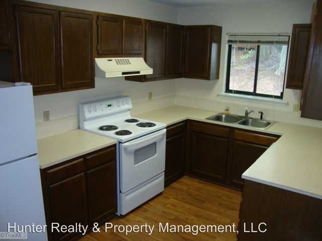 Foto del edificio - 3590 Heathrow Dr