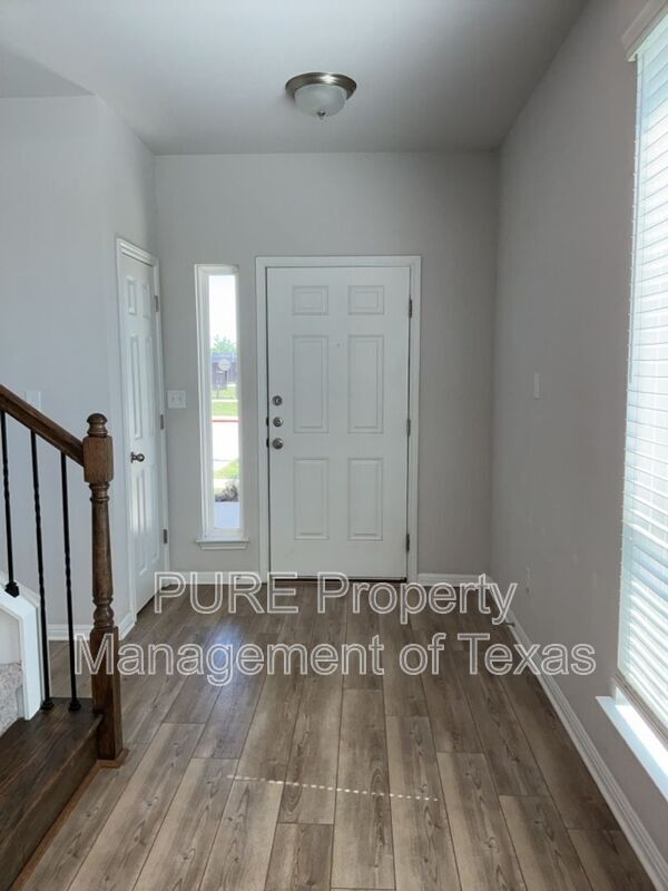 Foto del edificio - 3200 College Park Dr