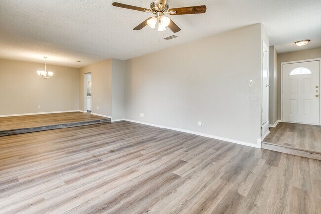 Foto del edificio - Charming Duplex in Fort Worth!