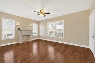 Building Photo - 4304 Pease St