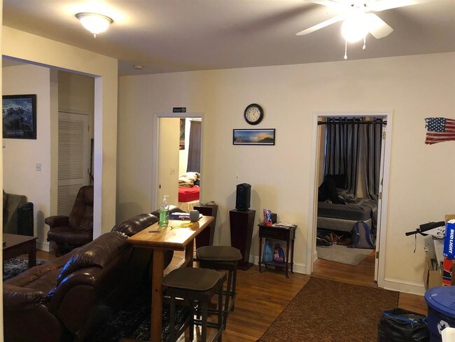 Foto del edificio - 133 Clinton St