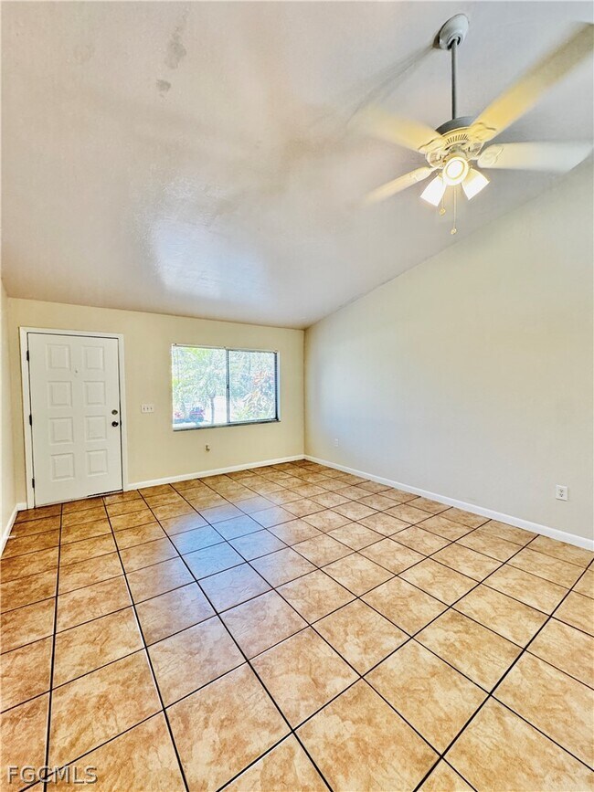 Building Photo - 17405 E Carnegie Cir