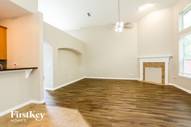 Building Photo - 2593 Country Side Dr