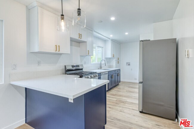 Foto del edificio - 2318 Glover Pl