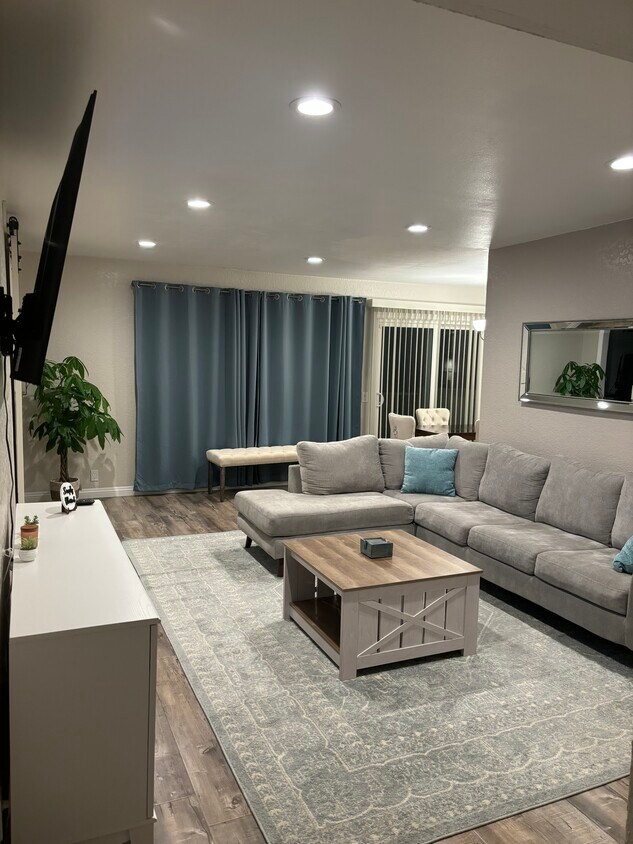 4505 Ramona Ave Unit 6, La Verne, CA 91750 Condo for Rent in La Verne