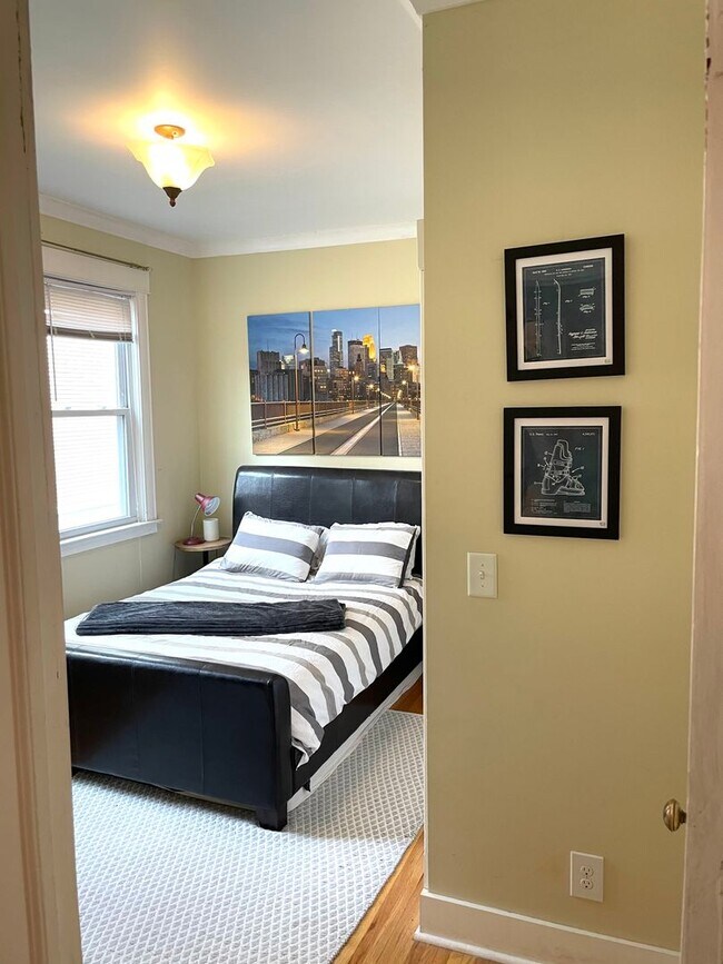 Foto del edificio - 3040 Colfax Ave South