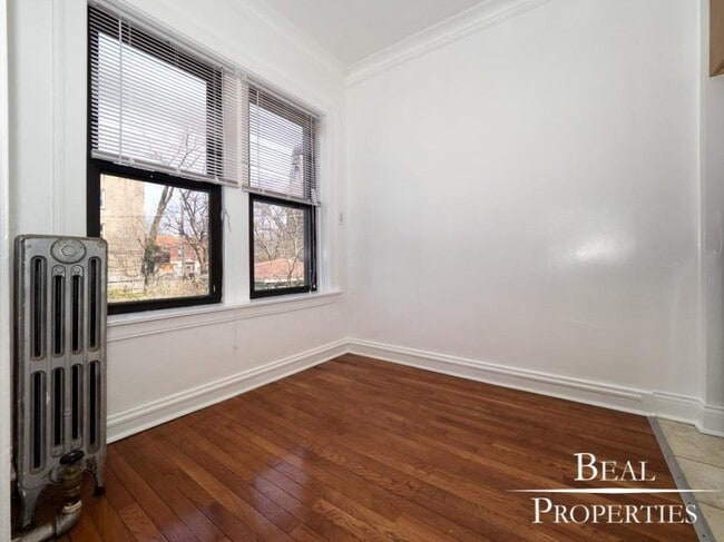 Foto del edificio - 0 bedroom in CHICAGO IL 60640