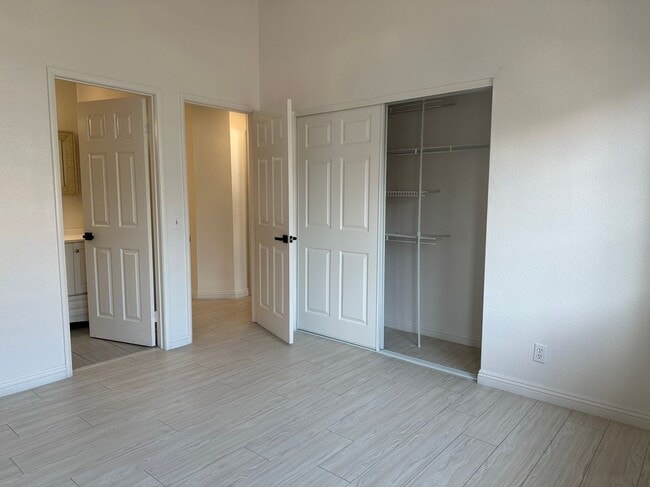 Building Photo - 14078 Lemoli Way