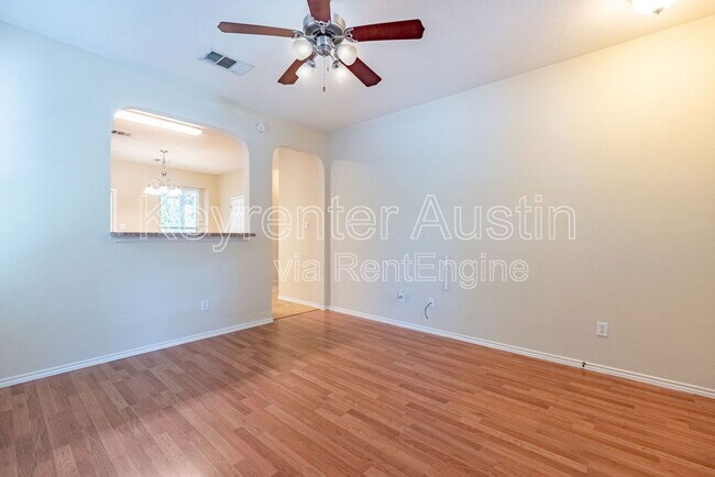 Foto del edificio - 1610 Yoakum St