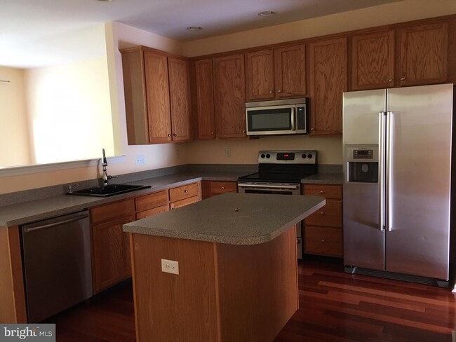 Building Photo - 254 Yorktown Ct