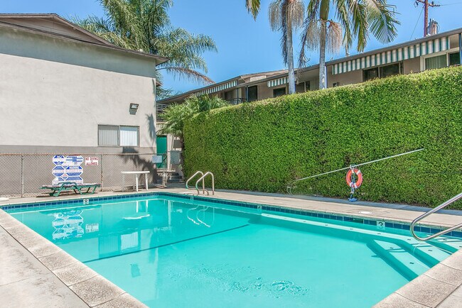 Foto del edificio - 1164 W Duarte Rd