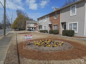 Building Photo - 1108 Camden Ave