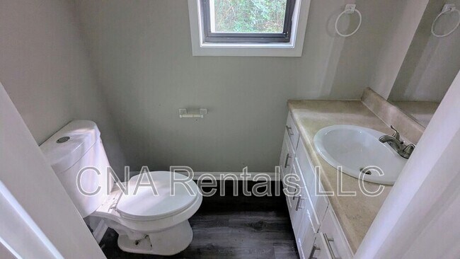 Building Photo - 1459 N Diane Ct