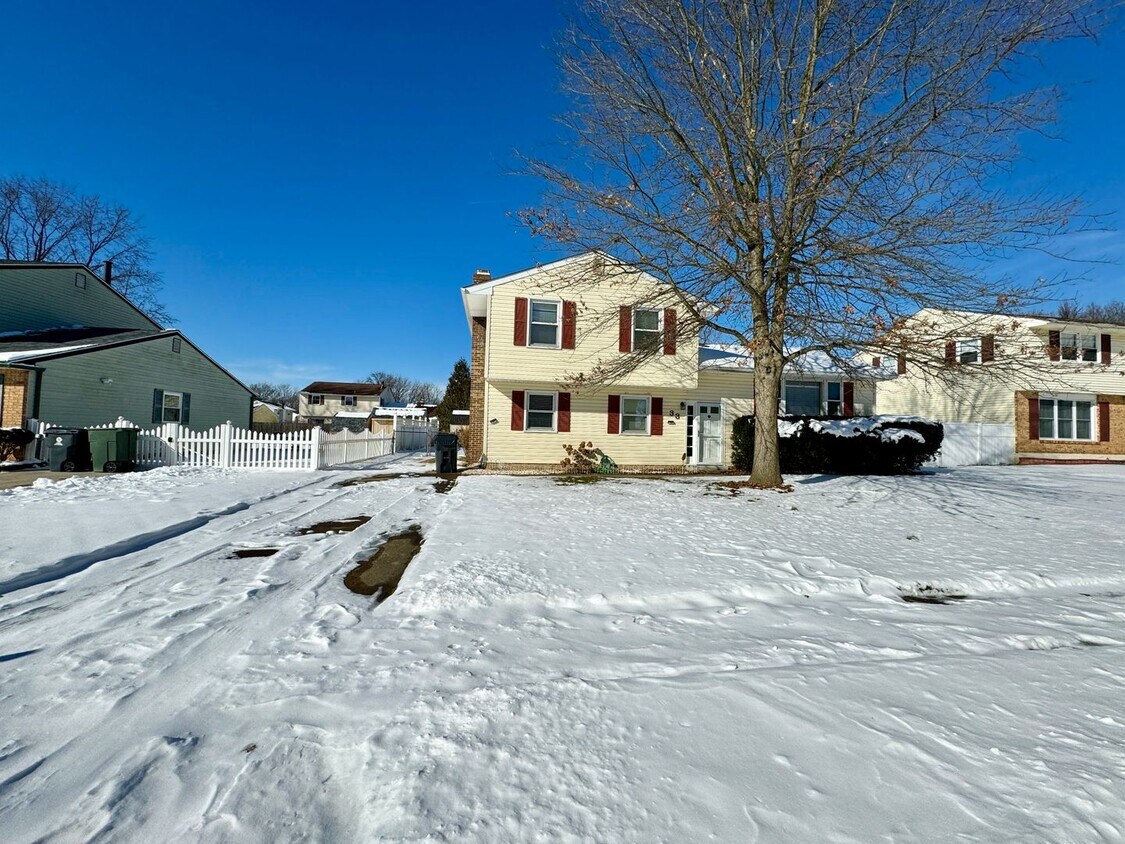 to 33 Windy Court! House Rental in Newark, DE