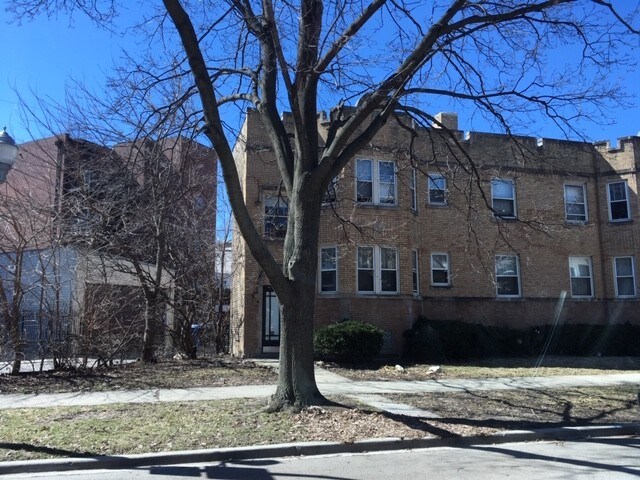 Foto del edificio - 3730 N Christiana Ave
