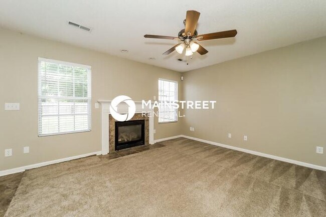 Building Photo - 3 Bedroom Pet-Friendly Home in Browns Summit, NC with Main Street Renewal