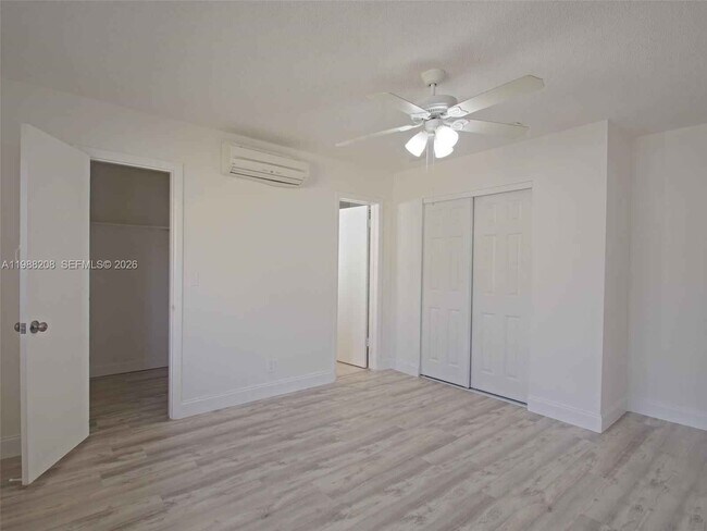 Foto del edificio - 5510 Johnson St
