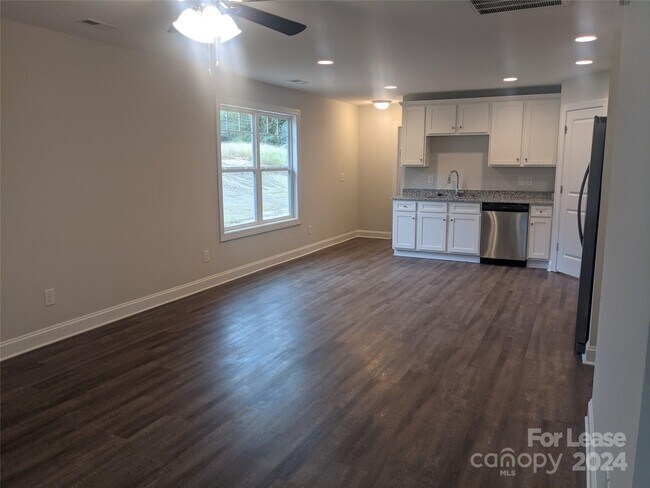 Building Photo - 202 Gurley St