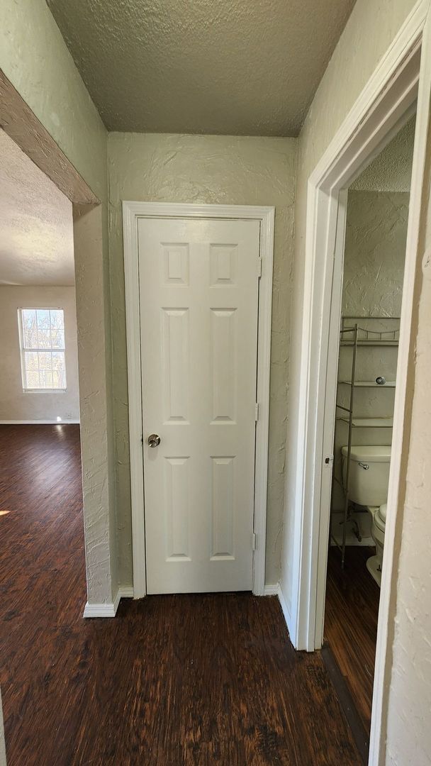 Foto del edificio - Nice 2 bed 1 bath in OKC!  $895 Per Month!