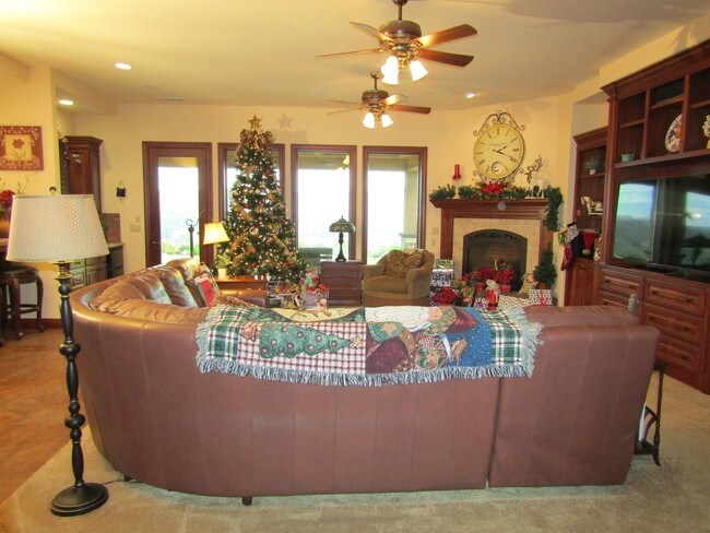 Building Photo - 3 br, 3.5 bath House - 360 Corralitos Road