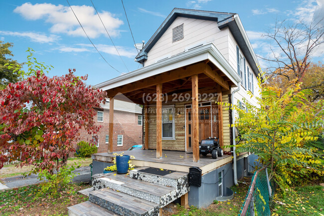 Building Photo - 4413 38th St