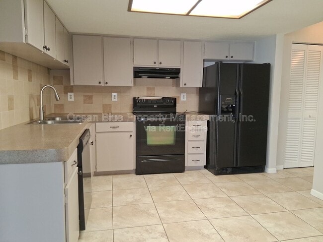 Foto del edificio - 8732 Elm Leaf Ct