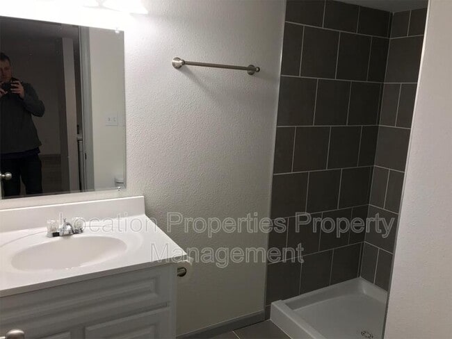 Foto del edificio - 1734 W 19th Terrace