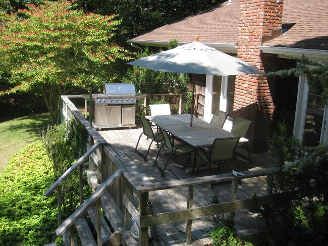 Building Photo - 157 Bridies Path