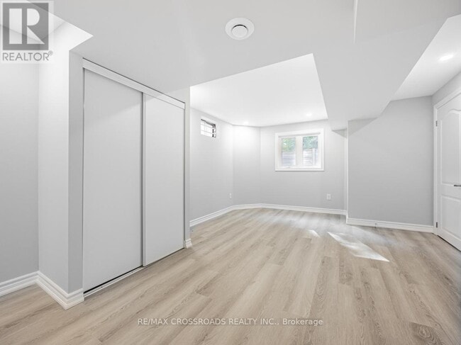 Building Photo - 59 Bonnydon Crescent