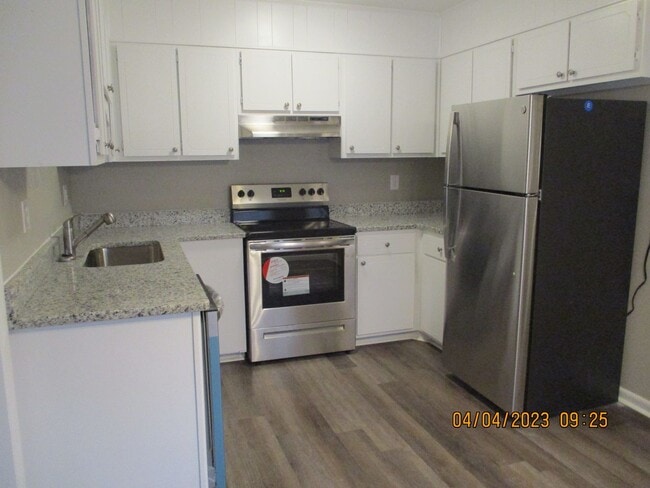 Building Photo - Nice 3Bedroom Ranch in South Augusta