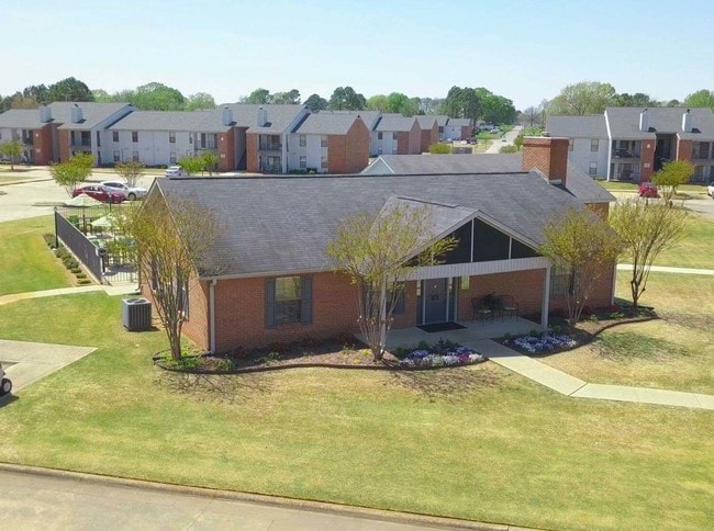 Building Photo - Arbor Village Apartments