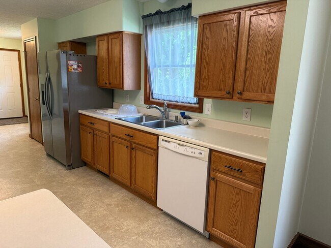 Foto del edificio - Nice Home for Rent in Downtown Wakarusa