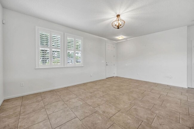 Building Photo - 1457 Heather Ct