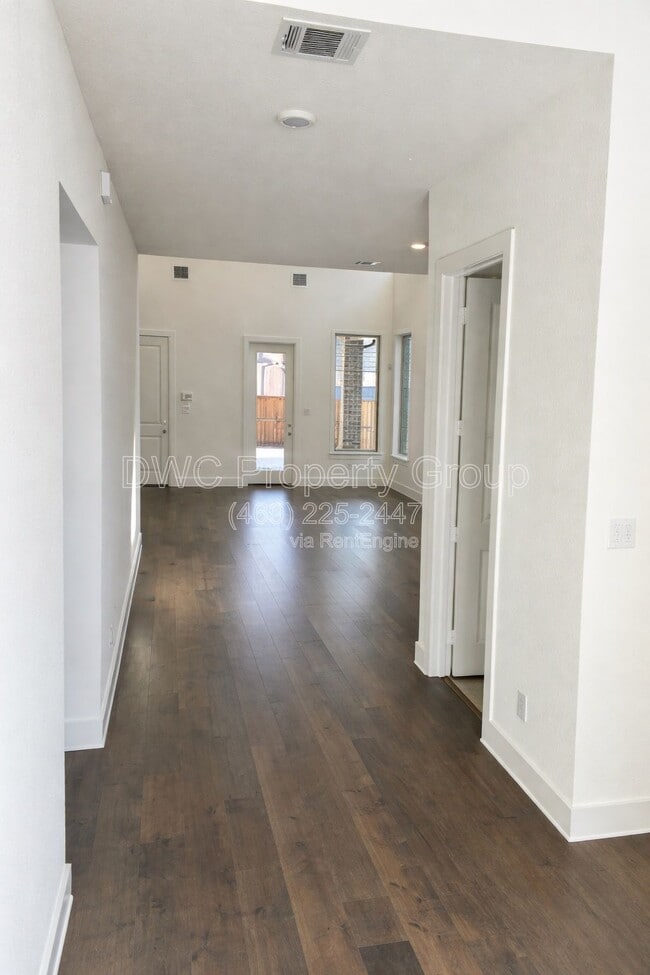 Building Photo - 1517 Kinglet Pl