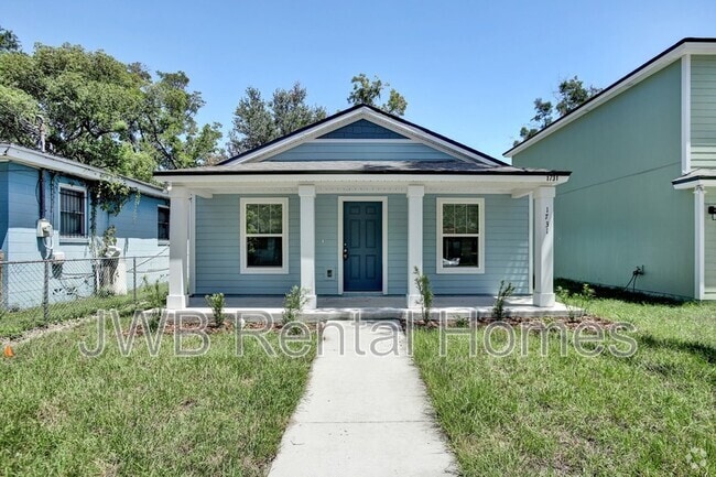 Building Photo - 1731 W 9th St