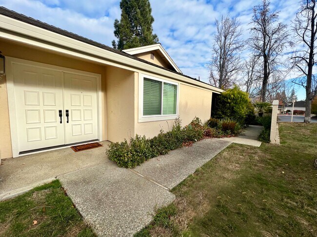 Foto del edificio - 525 Adirondack Way