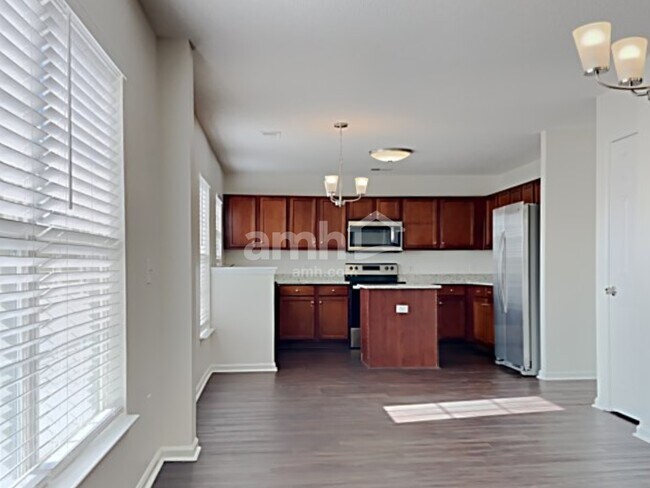 Foto del edificio - 1099 Moss Grove Dr