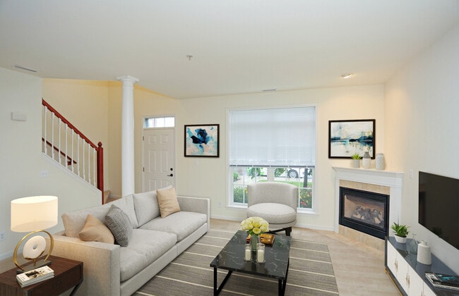 Building Photo - Georgetown Square Apartments