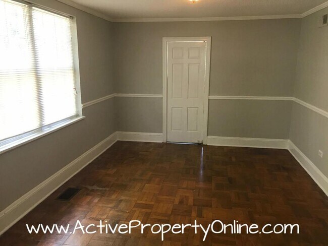 Foto del edificio - 2420 Kingsley Dr.