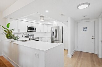 Building Photo - 5100 N Ocean Dr