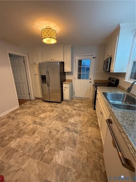 Foto del edificio - 21718 Magnolia Ave