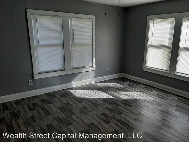 Building Photo - 2 br, 1 bath House - 345 S 9th St & 345 w ...