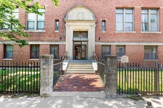 Building Photo - 72 Lubec St